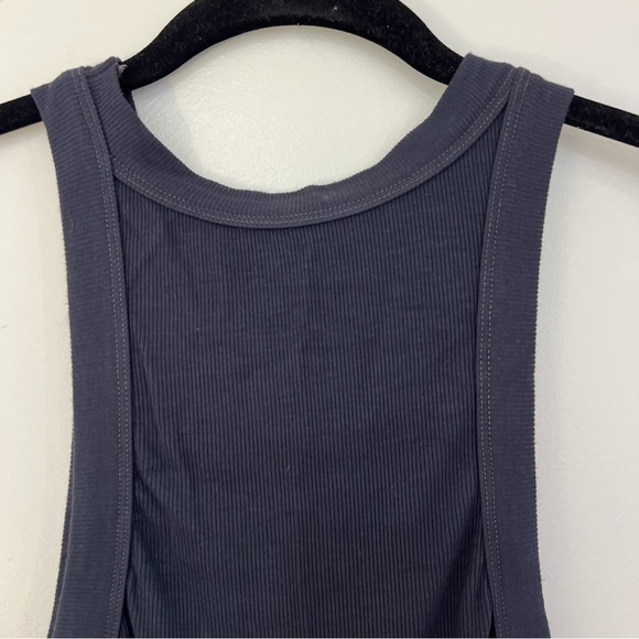 Set Active Razor Back Top - Picture 5 of 7